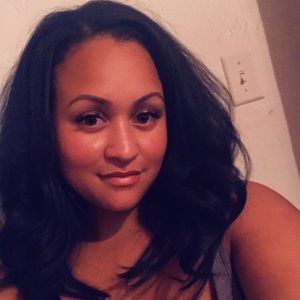 Meet your Posher, Simone